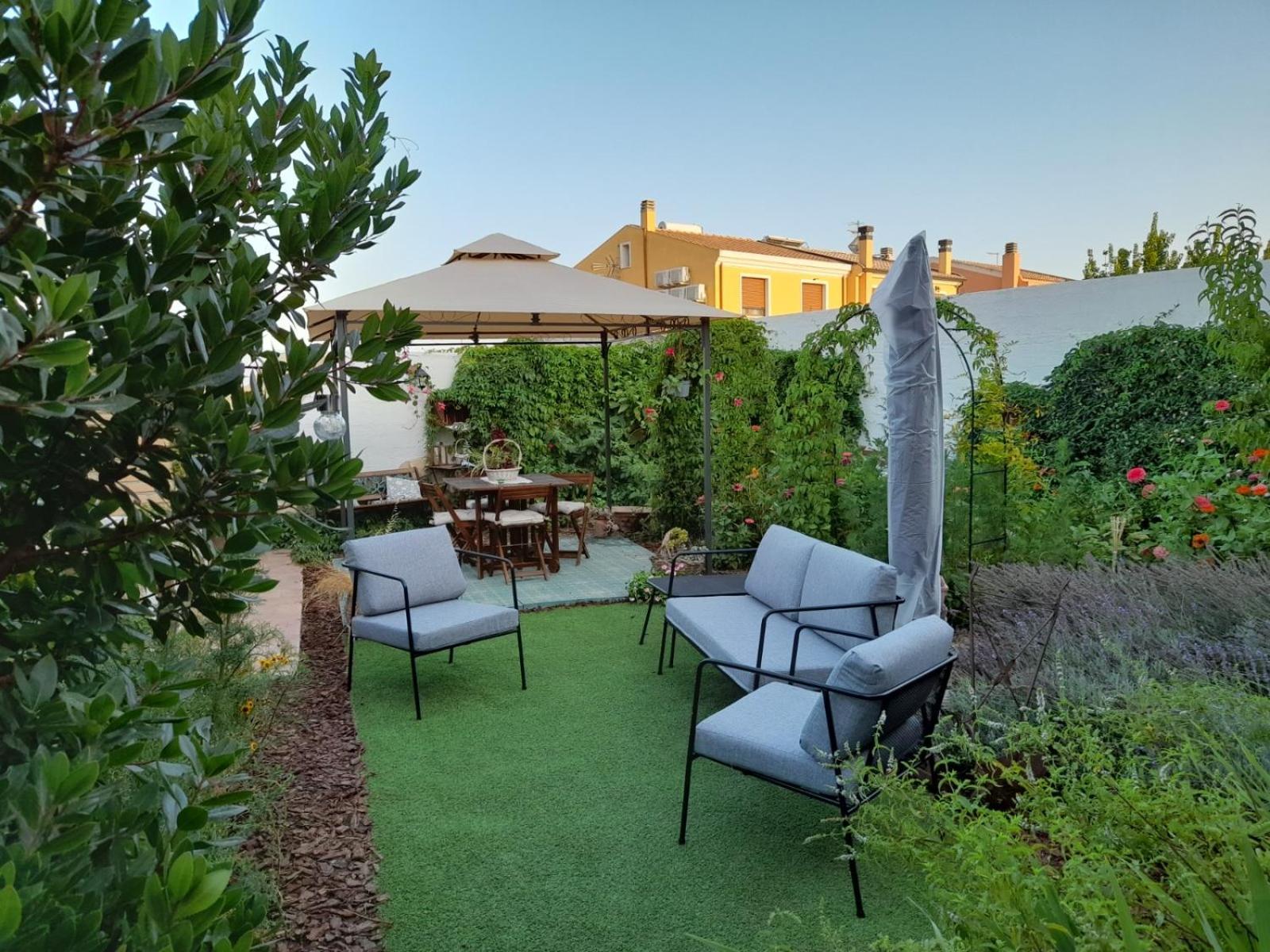 Bed and Breakfast Soneanima Quartu SantʼElena Exterior foto